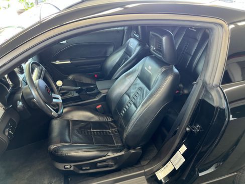 Used 2006 Ford Mustang GT Deluxe RWD image 12