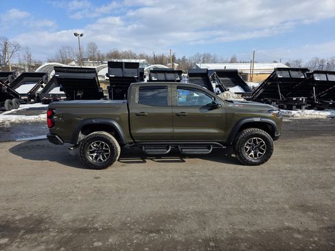 Used 2025 Chevrolet Colorado ZR2 image 4