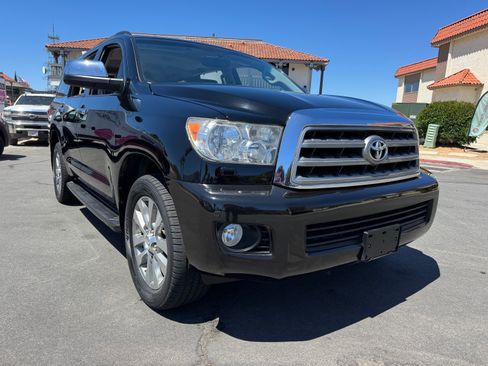 Used 2011 Toyota Sequoia Limited image 12