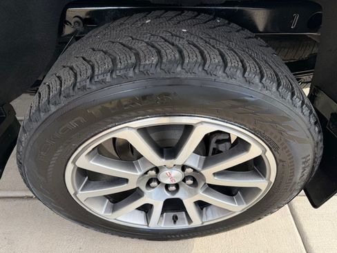 Used 2021 GMC Canyon Denali image 21