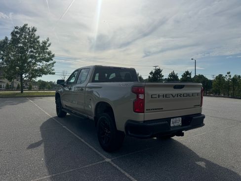 Used 2022 Chevrolet Silverado 1500 Custom Trail Boss AWD/4WD image 6
