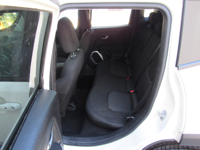 Used 2019 Jeep Renegade 4WD Sport image 16