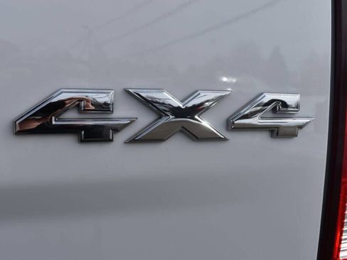 Used 2017 RAM 1500 Classic SLT image 29