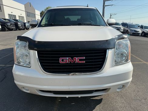 Used 2011 GMC Yukon XL SLT image 8