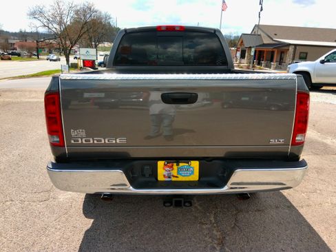 Used 2004 Dodge Ram 1500 Truck SLT image 11