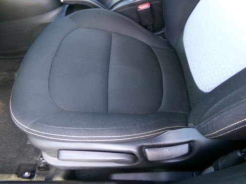 Used 2014 Kia Soul + FWD image 9