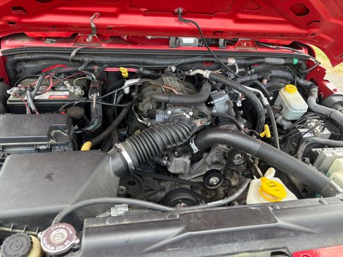 Used 2009 Jeep Wrangler Unlimited X image 12