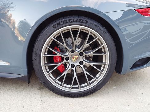 Used 2017 Porsche 911 Carrera 4S image 53