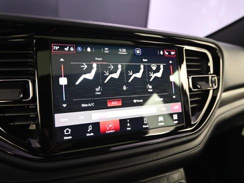 Used 2022 Dodge Durango GT image 28