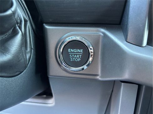 Used 2024 Ford F150 XLT image 31