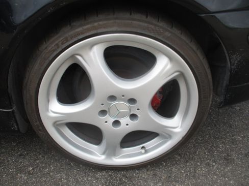 Used 2001 Mercedes-Benz CLK 320 image 17