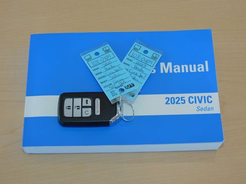 Used 2025 Honda Civic Sport image 30