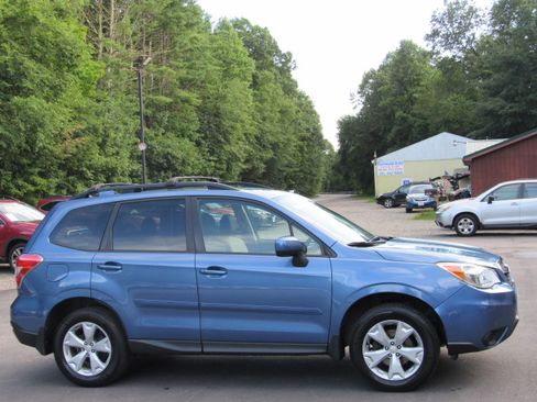 Used 2016 Subaru Forester 2.5i Premium AWD/4WD image 12