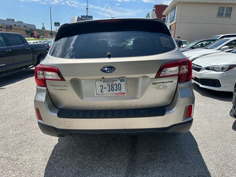 Used 2015 Subaru Outback 2.5i Limited image 3