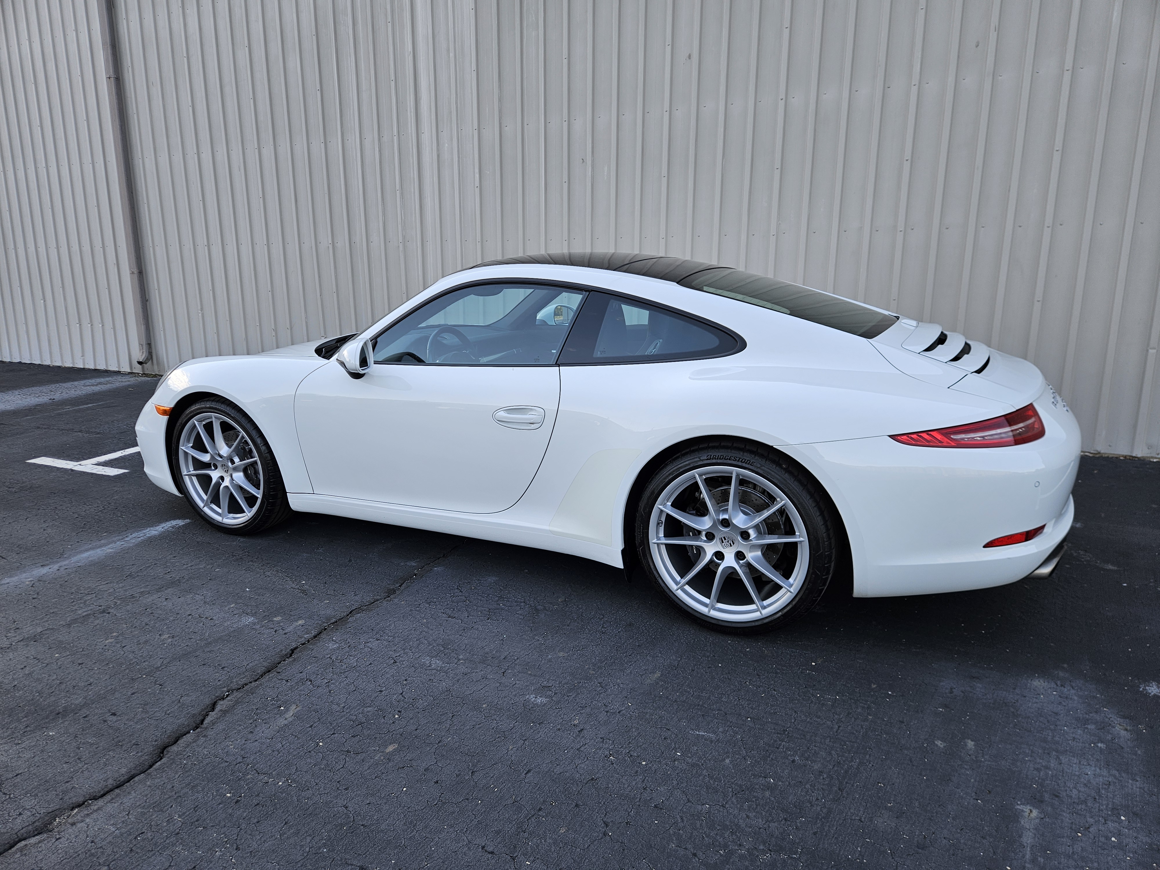 Used 2015 Porsche 911 Carrera Coupe RWD image 3