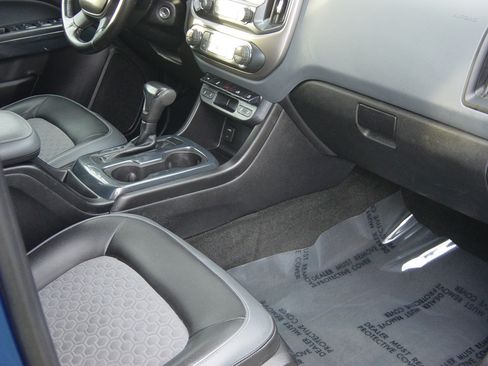 Used 2018 Chevrolet Colorado Z71 image 7