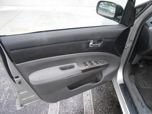 Used 2007 Toyota Prius Touring image 8