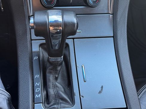 Used 2011 Ford Taurus Limited image 22