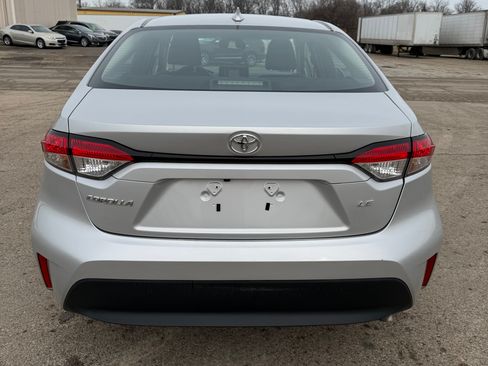Used 2025 Toyota Corolla LE image 4