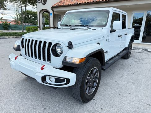 Used 2021 Jeep Gladiator Overland image 1