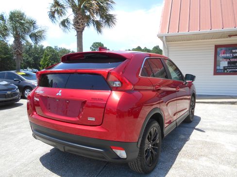Used 2020 Mitsubishi Eclipse Cross FWD LE image 6