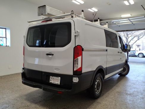 Used 2018 Ford Transit 150 image 4