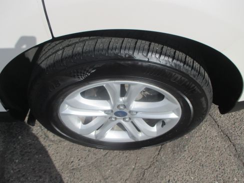 Used 2019 Ford Edge SEL Plus image 21