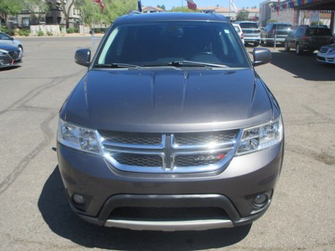 Used 2018 Dodge Journey SXT FWD image 18