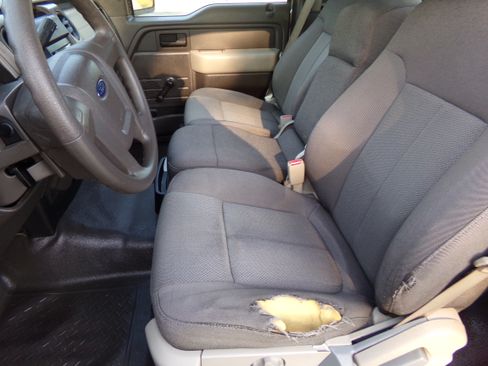 Used 2009 Ford F150 2WD Regular Cab XL image 12