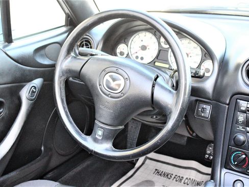 Used 2003 MAZDA MX-5 Miata UNAVAIL RWD image 15