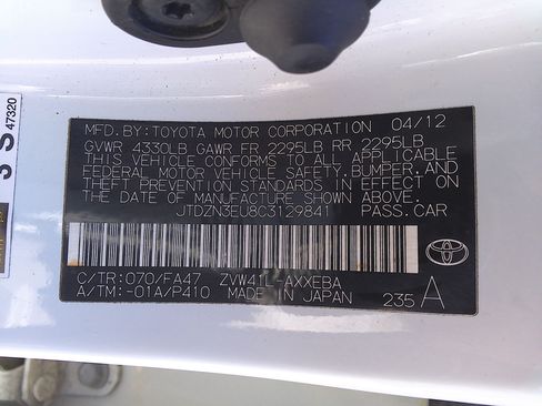 Used 2012 Toyota Prius V image 40