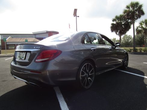 Used 2018 Mercedes-Benz E 43 AMG image 5