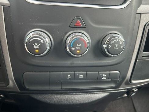 Used 2016 RAM 2500 4x4 Crew Cab ST image 21