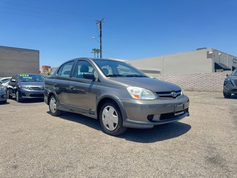 Used 2003 Toyota Echo Sedan FWD image 11