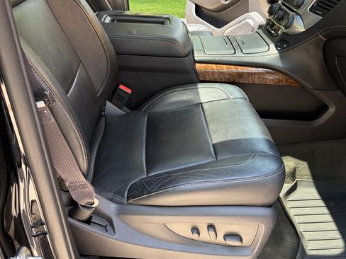 Used 2015 Chevrolet Tahoe 4WD LTZ image 12