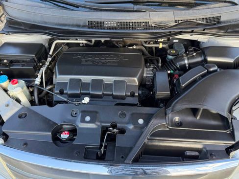 Used 2012 Honda Odyssey Touring image 16