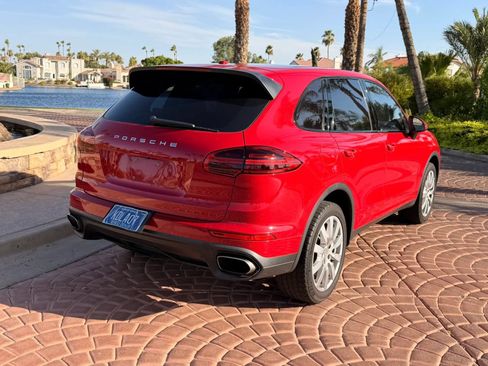Used 2016 Porsche Cayenne AWD/4WD image 20