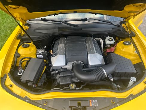 Used 2012 Chevrolet Camaro SS Coupe RWD image 23