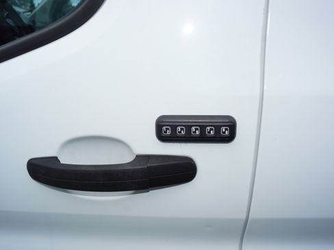 Used 2017 Ford Transit 350 image 14