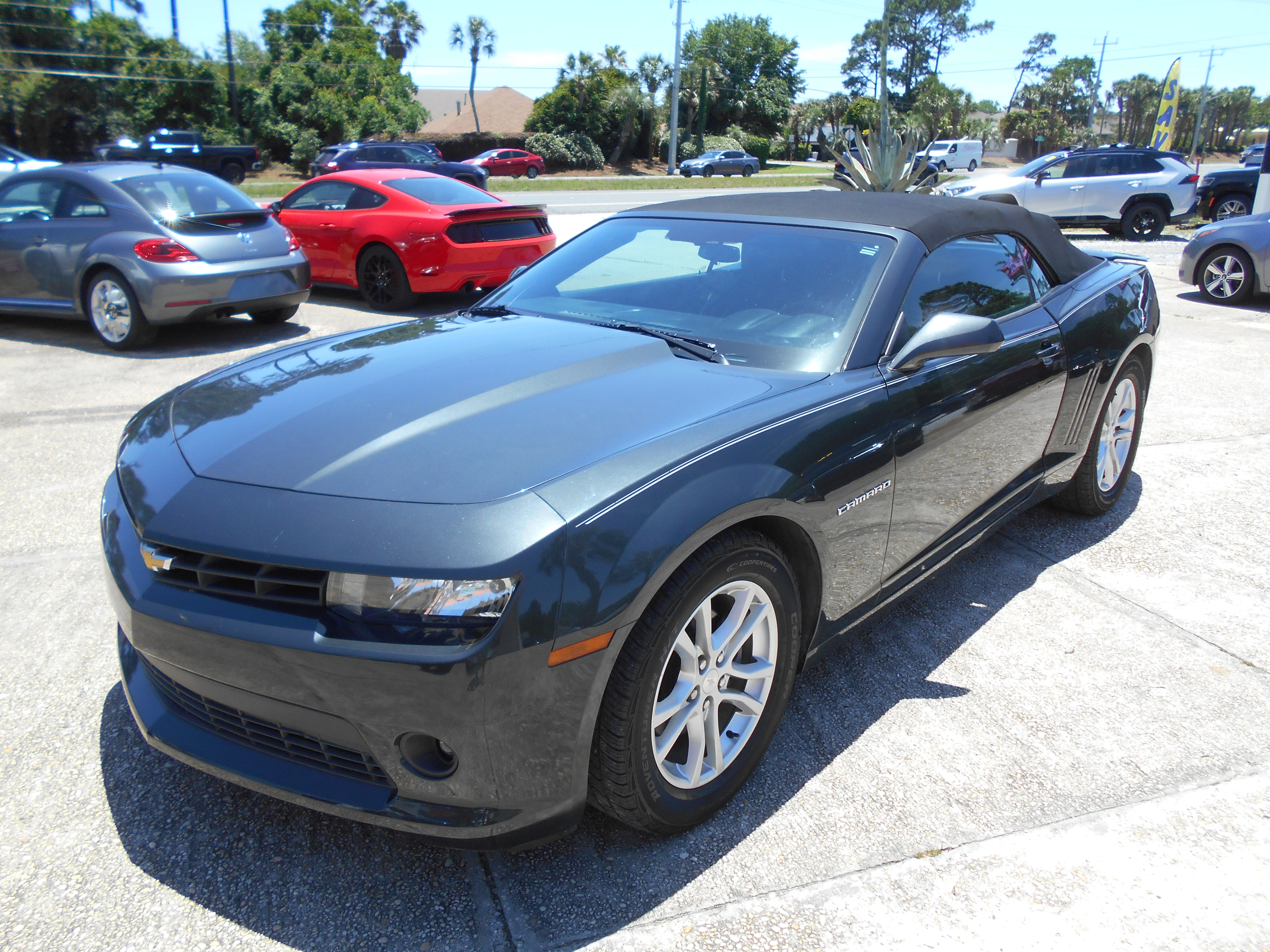 Used 2015 Chevrolet Camaro LT Convertible RWD image 9