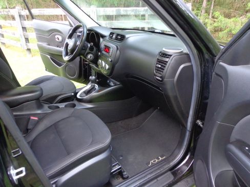 Used 2015 Kia Soul image 9
