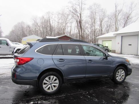 Used 2015 Subaru Outback 2.5i Premium image 13