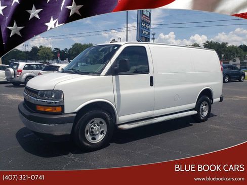 Used 2020 Chevrolet Express 2500 image 3
