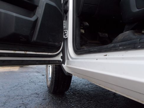 Used 2015 RAM 1500 Tradesman image 15