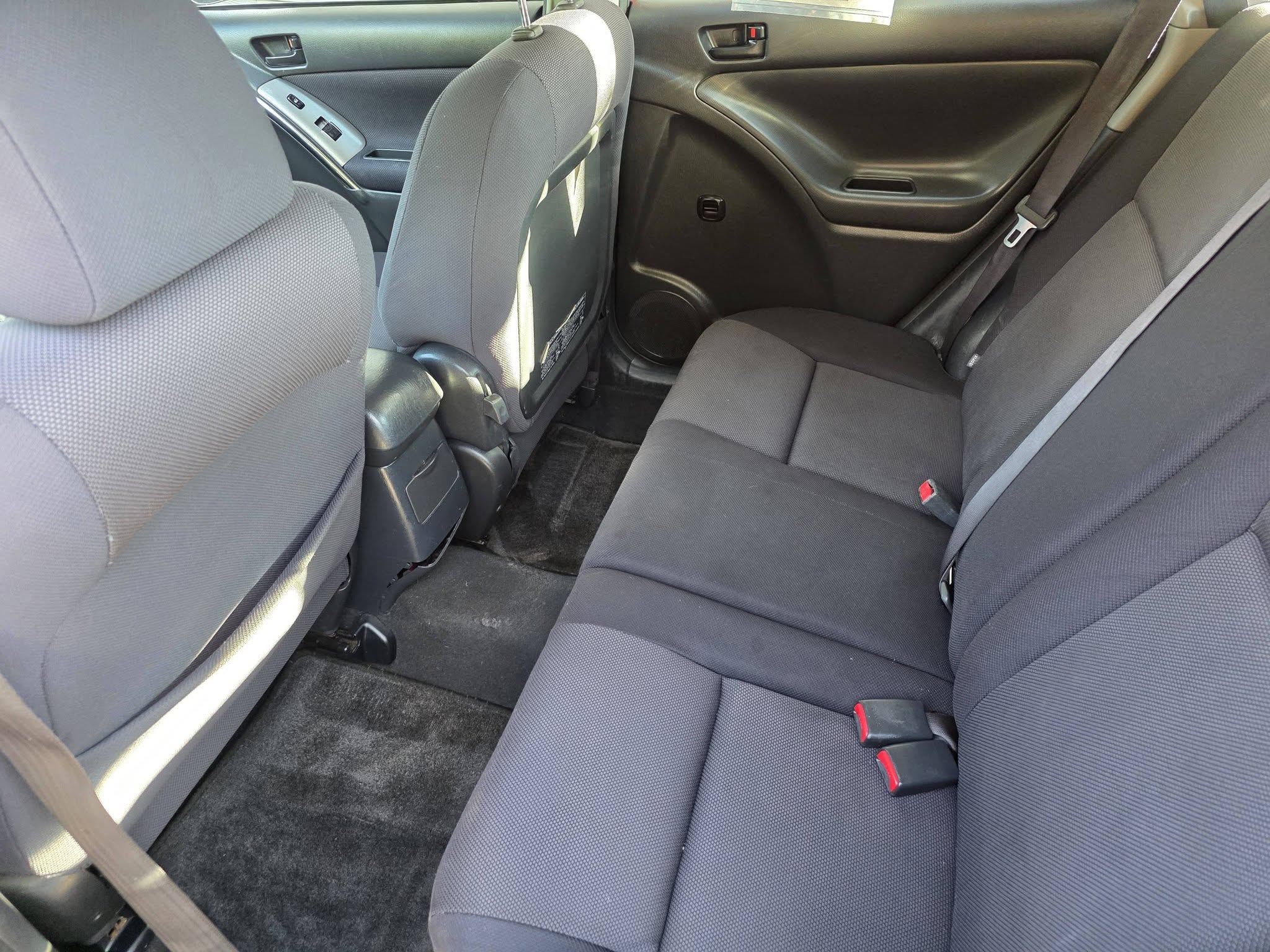 Used 2003 Pontiac Vibe AWD image 15