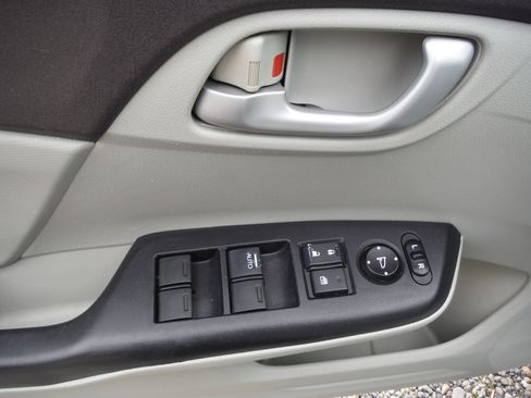 Used 2012 Honda Civic LX image 15