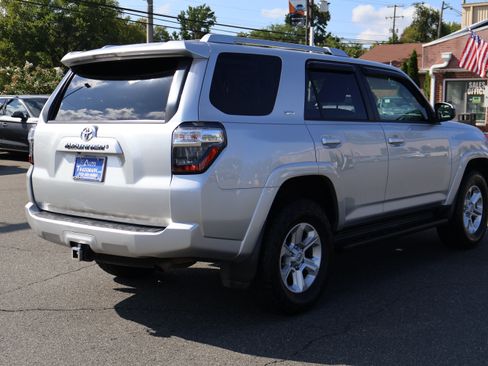 Used 2014 Toyota 4Runner SR5 image 8