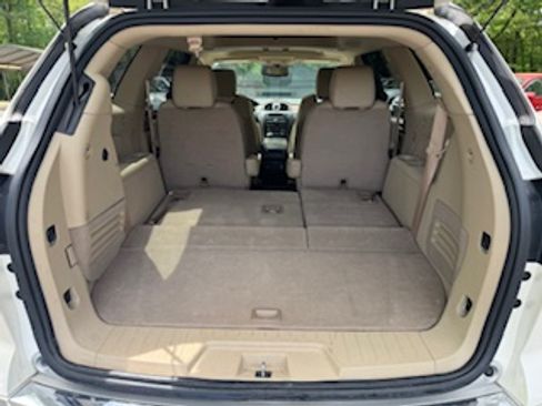 Used 2012 Buick Enclave Premium image 15