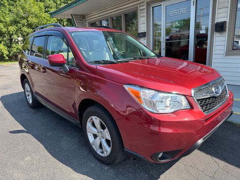 Used 2016 Subaru Forester 2.5i Limited AWD/4WD image 2