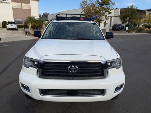 Used 2018 Toyota Sequoia 4WD TRD Sport image 17
